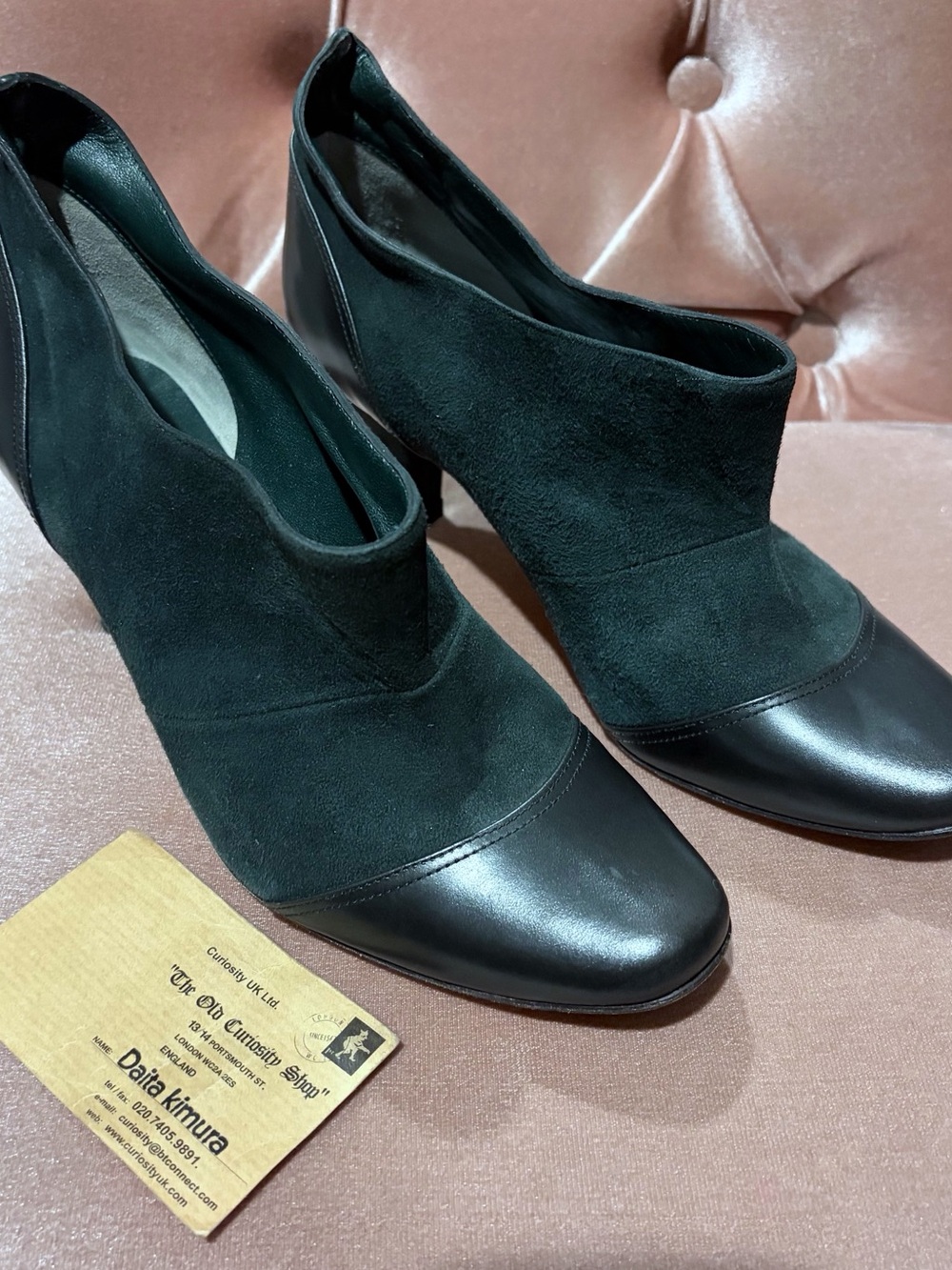 Vintage Old Curiosity Shop- Daita Kimura- Black suede/leather ankle booties- 37